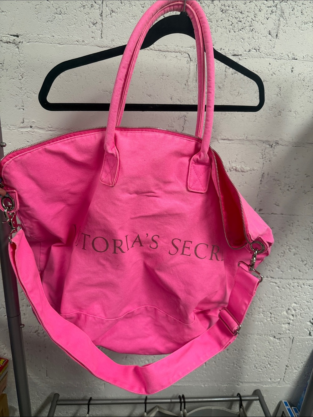 Victoria's Secret Bright Pink Canvas Tote Shoulder Strap - Duffle Travel NWOT